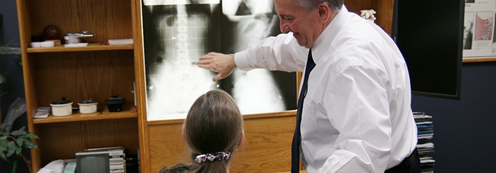Chiropractic Waterloo IA adjustment and x-rays